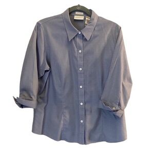 Liz Claiborne Women’s Blouse. Size 14. Blue.